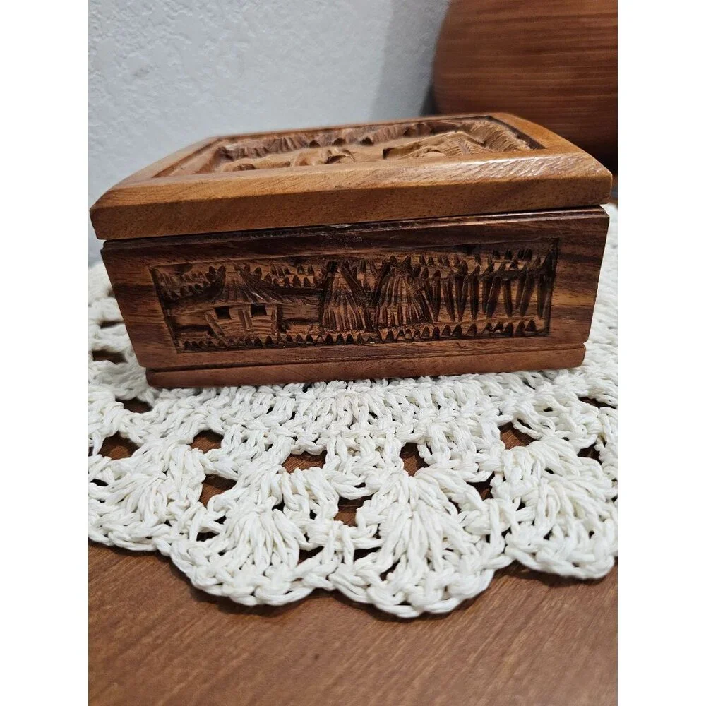 Wooden African Trinket‎ Box 6x6x3